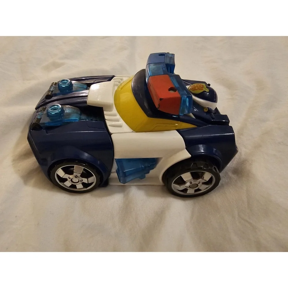 Playskool Heroes Rescue Bots Chase the Police-Bot Transformer Figure Used‎